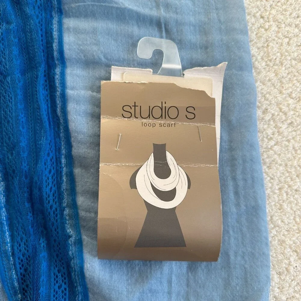 Studio‎ S Blue scarf 6 ways to wear